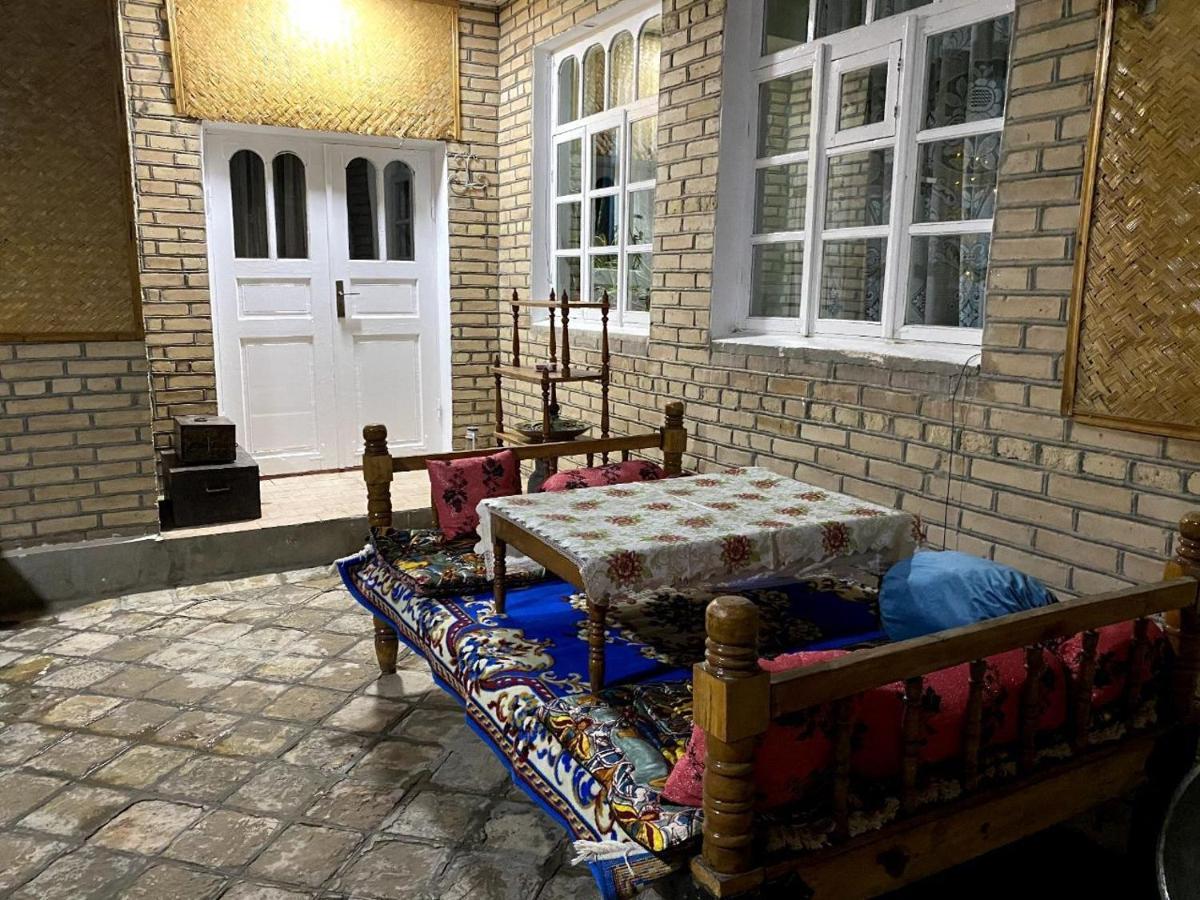 Barlos - Уютная, Семейная Атмосфера Buchara Exteriör bild