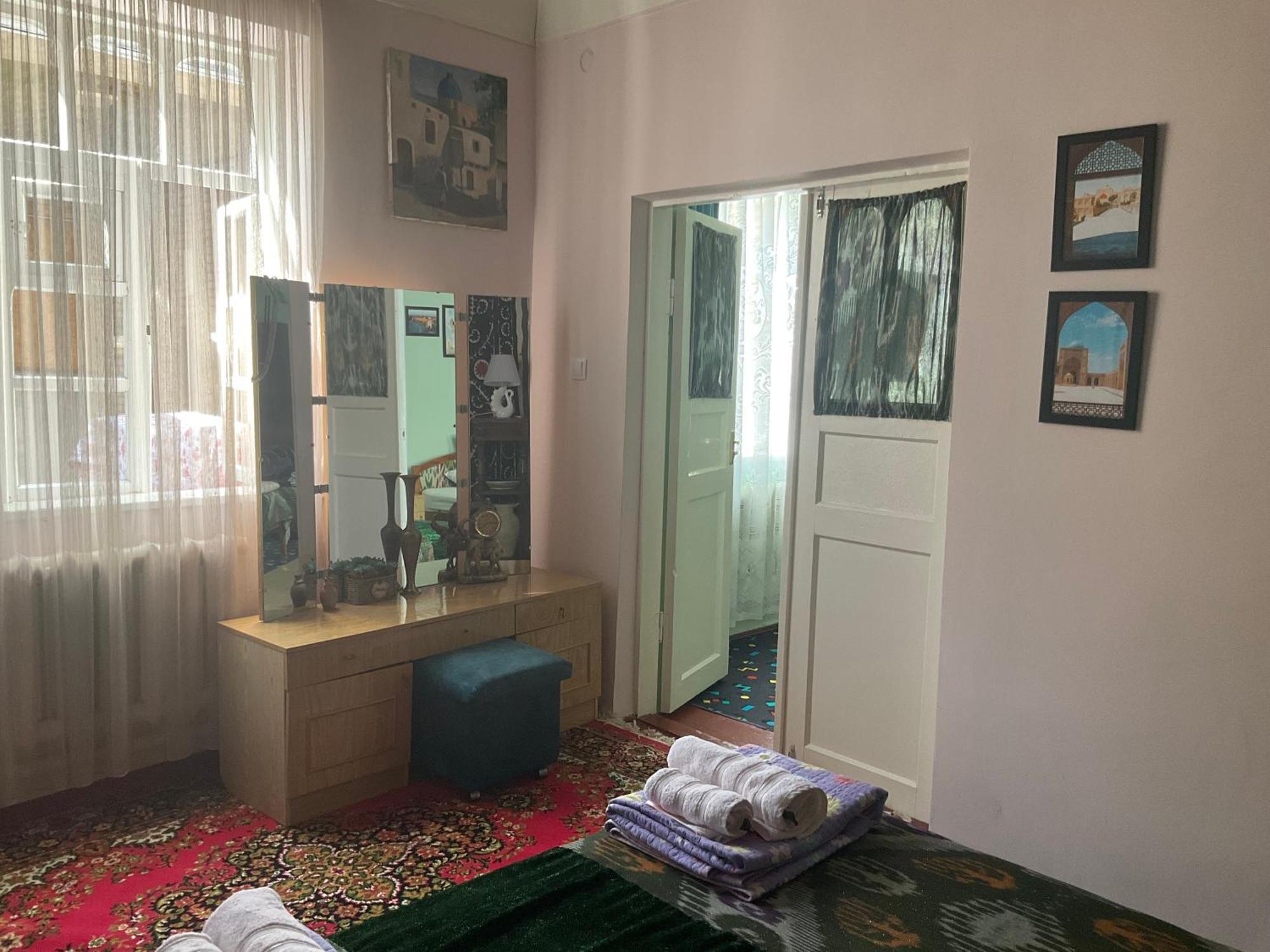 Barlos - Уютная, Семейная Атмосфера Buchara Exteriör bild